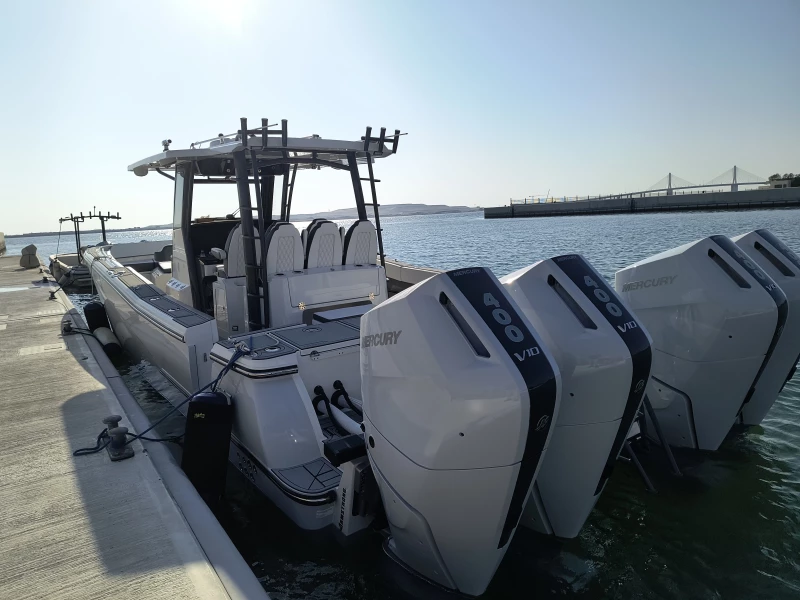 Yacht Finds | 2025 World Cat 400CC-X with Quad 400 V10